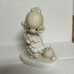 Enesco Precious Moments 1979 "Mother Sew Dear" Figurine With Original Box E-3106