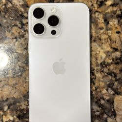 iPhone 16 Pro Max 