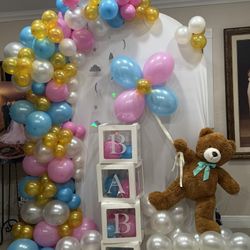 Balloon Archs $250 