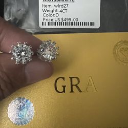 BRAND NEW MOISSANITE 4CT EARRINGS