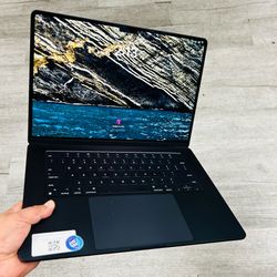 MacBook Air 15” M2