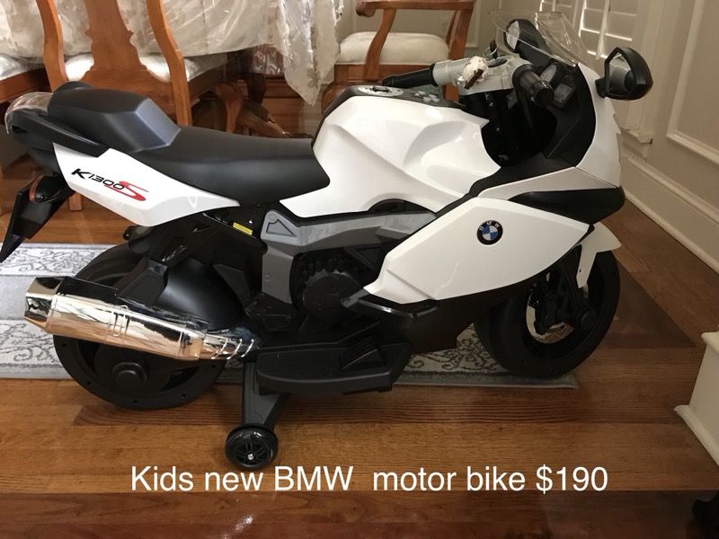 Kids new BMW electric motor bike. 5mph . New and stylish for kids.