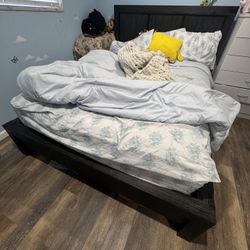 Queen Bedroom Set