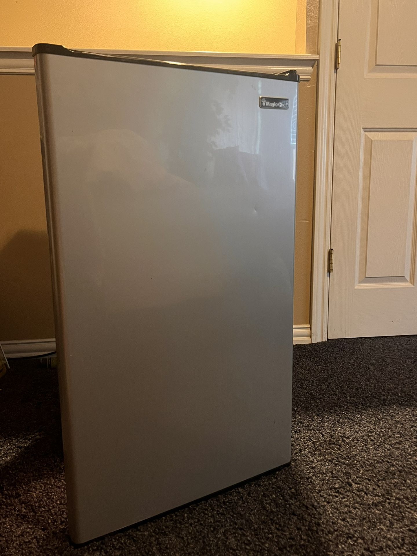 Magic Chef Mini Fridge