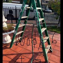 Excellent Condition, Double And Single Side, Fiberglass Ladders