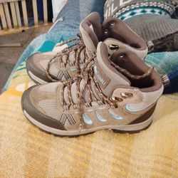 Denali Boots Size 7