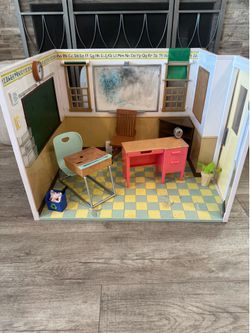 American girl doll school/classroom