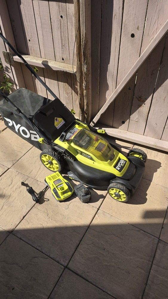 Ryobi 16-in Push Lawn Mower 