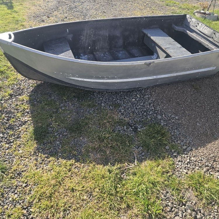 8 Ft. Aluminum  Boat