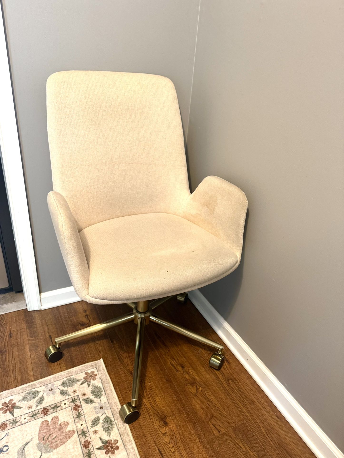 Cream White Office Chair 