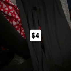 Leggings With Pockets And Wide At The Bottom 