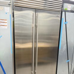 Sub Zero Side By Side Built In 42” Refrigerator Stainless Steel 