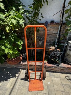 Heavy-Duty Hand Truck / Appliance Dolly – Pneumatic Tires