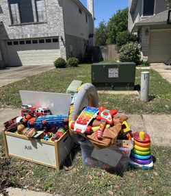 Free toys!