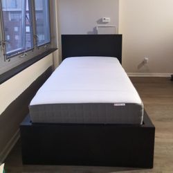 Twin Bed With Mattress 