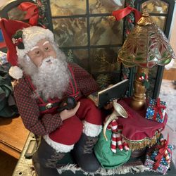Vintage Santa Decor