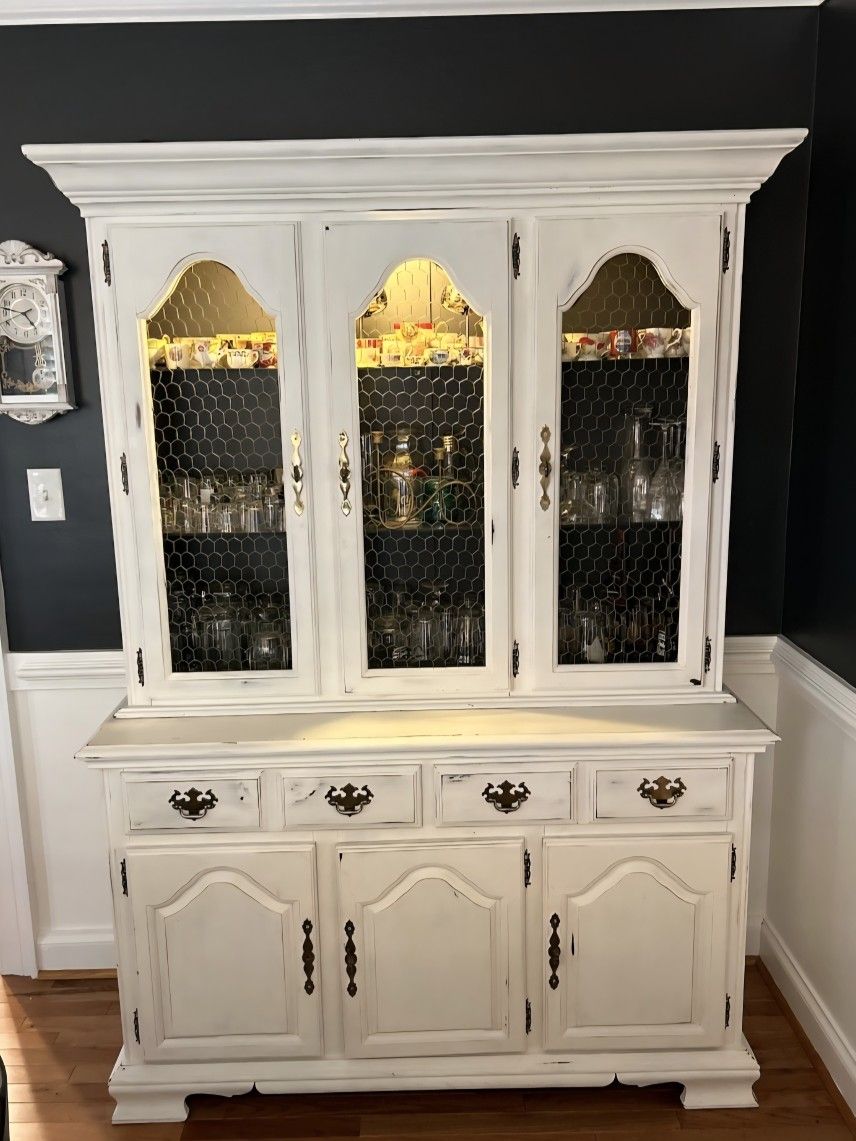 Distressed Hutch *make Me An Offer* Need Gone!