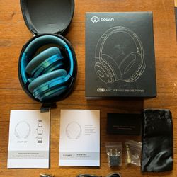 NEW (IN BOX) Noise Cancelling Headphones