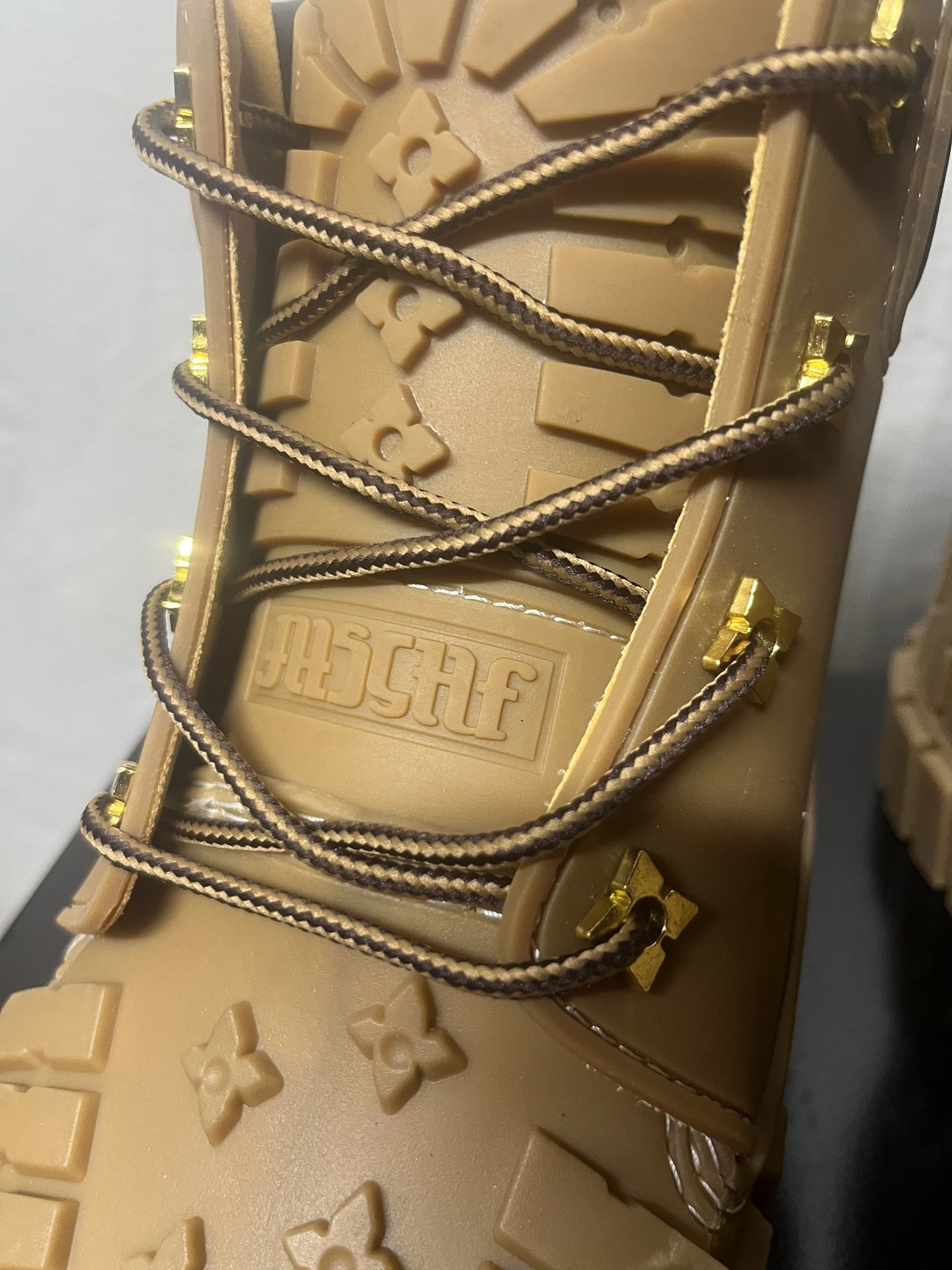 MSCHF 2x4 Boot 2024 Camel Wheat Oversized NY Timbs MSCHF 014 Size 8