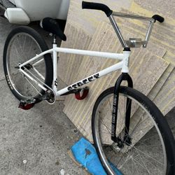 Throne Bike