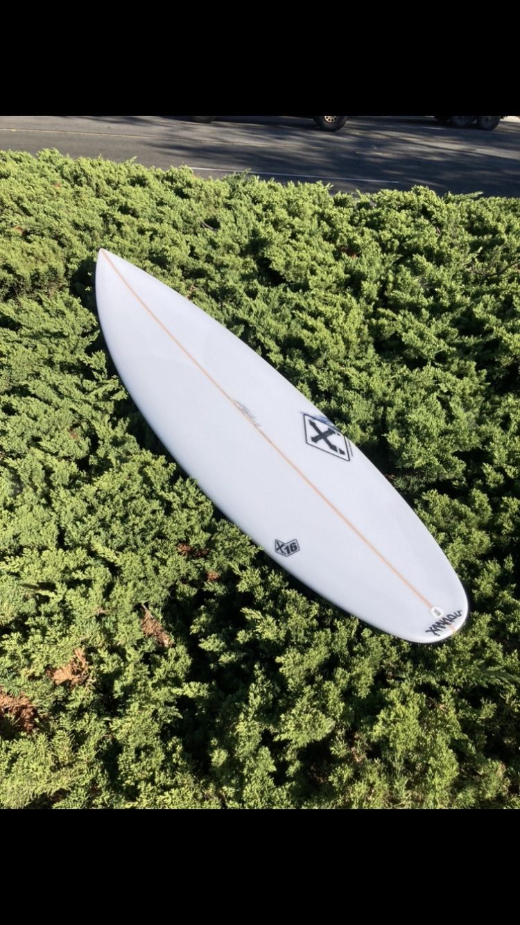 5’11 Xanadu Surfboard