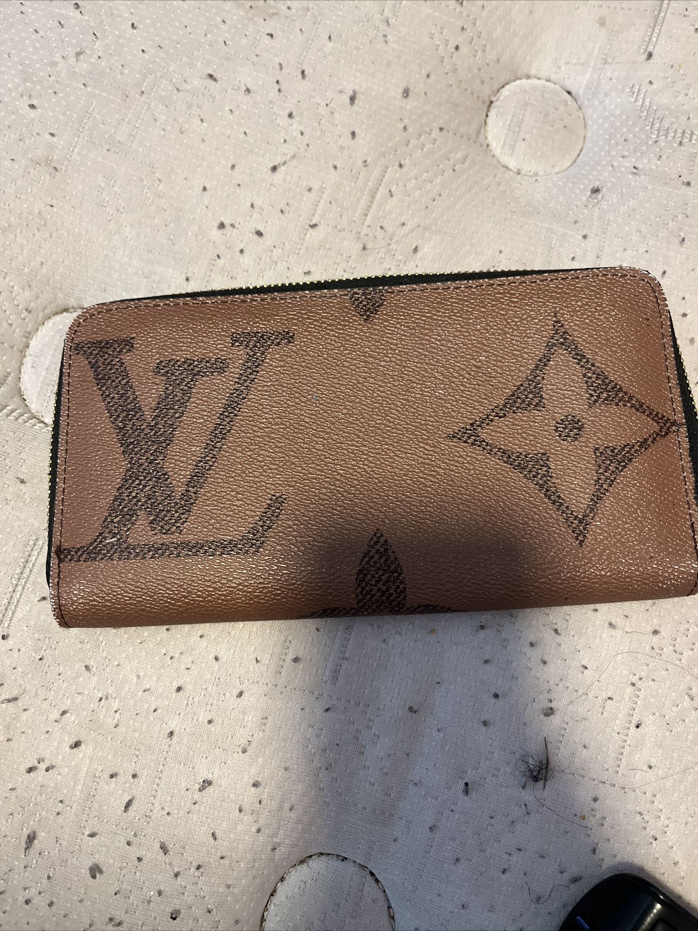 Louis Vuitton Zippy Wallet