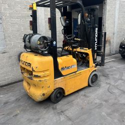 Forklift 
