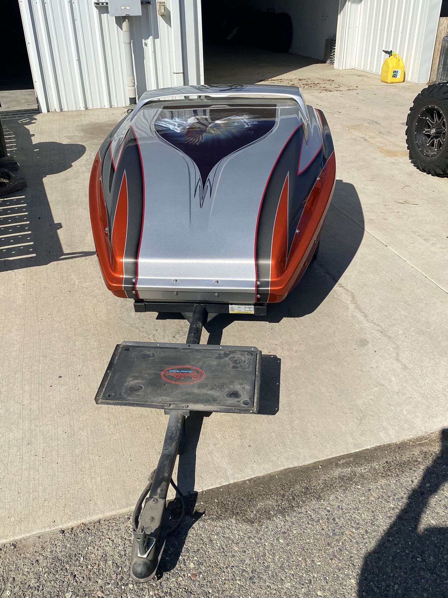 2010 Road dog motorcycle trailer With Custom Mural