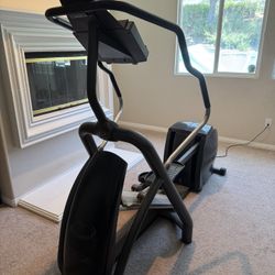 Precor EFX546 Elliptical Trainer