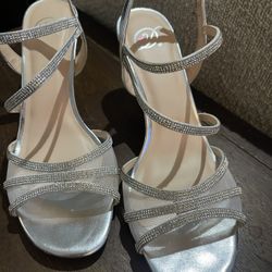 Prom, Graduation, or Wedding Heels LIKE NEW!