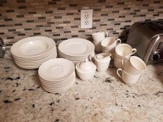 Ceramic Dinnerware Set