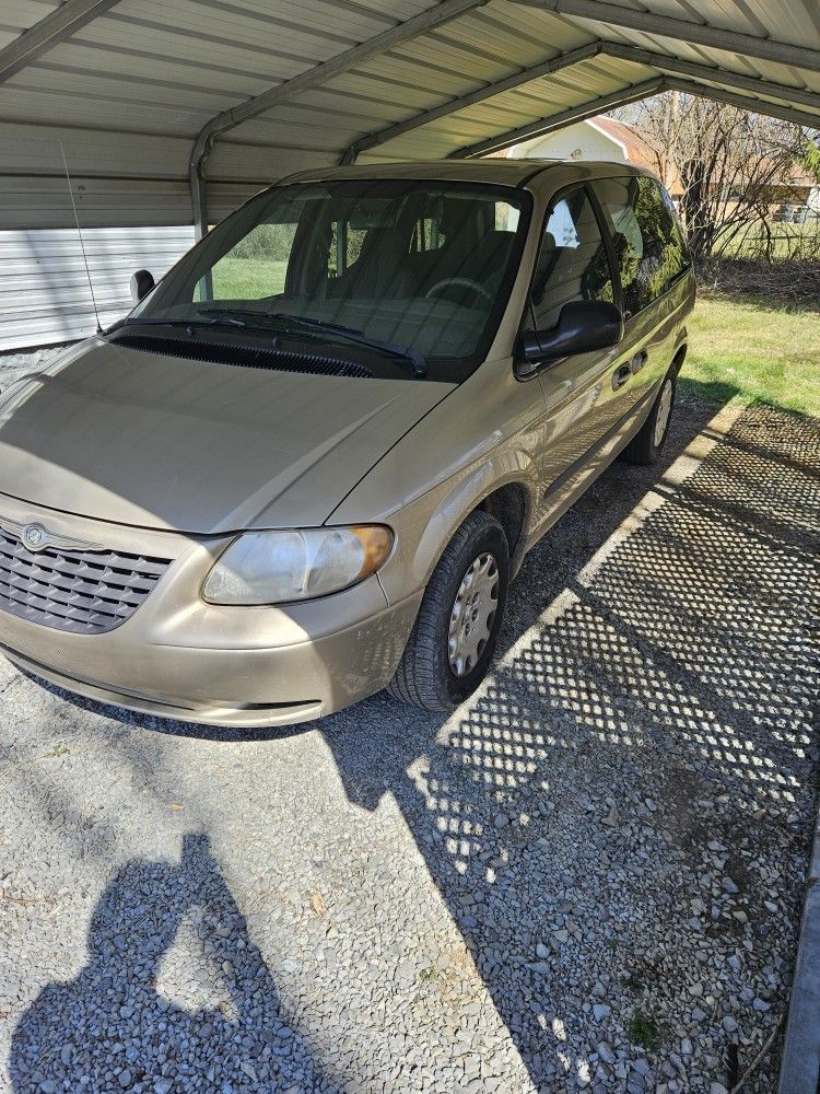 2003 Chrysler Voyager