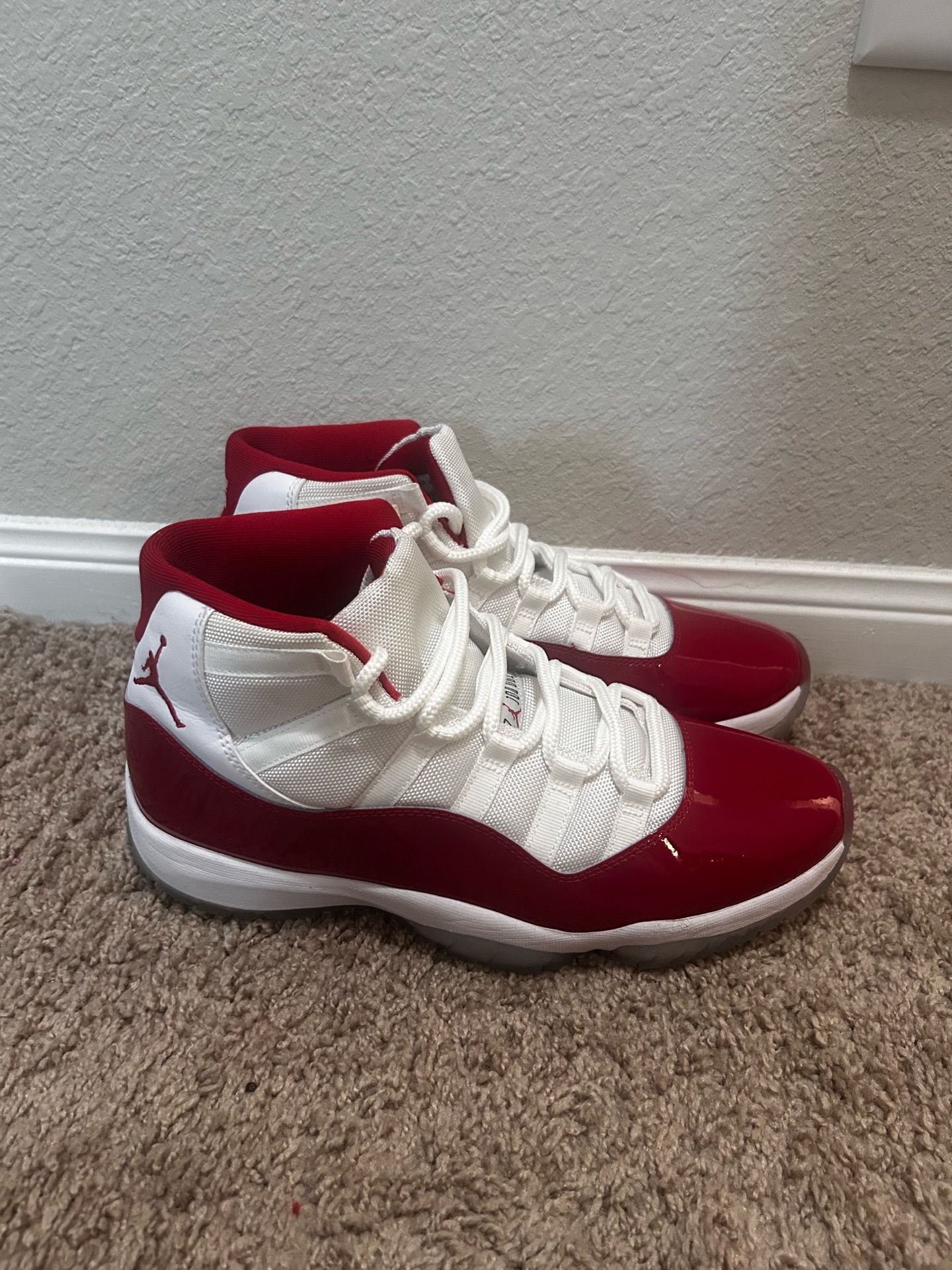 Jordan 11 Cherry