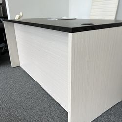 New Modern Office Desk 