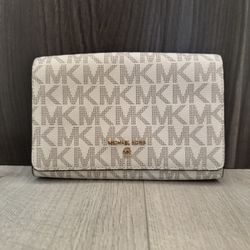 Michael Kors Clutch 