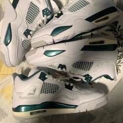 Jordan 4 