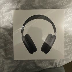 AirPod Maxes Midnight Black 