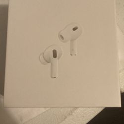 AirPods Pro (2nd Generation) With MagSafe