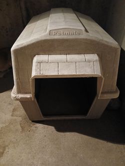 Outdoor XL dog house
