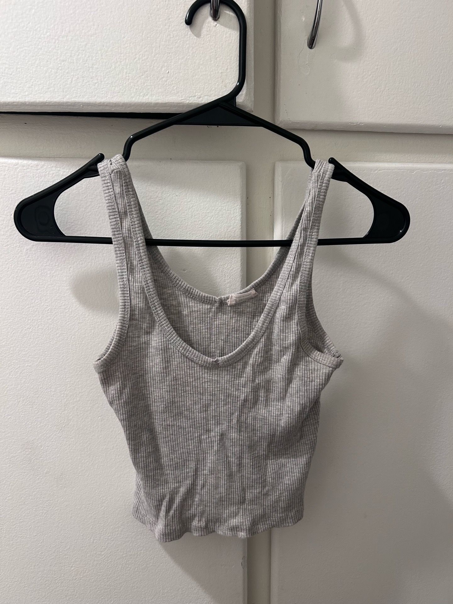 cotton on gray cropped tank, size xs