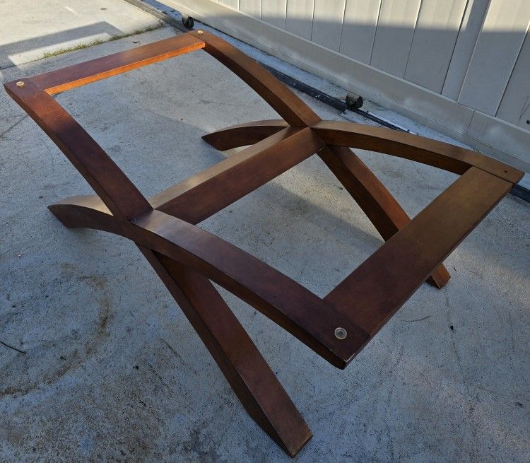 WOODEN COFFEE TABLE ( L54"D36"H17") GOOD CONDITION
