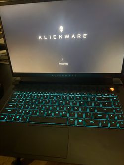 Laptop Alienware m15 r5