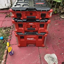 Milwaukee pack out rolling toolbox