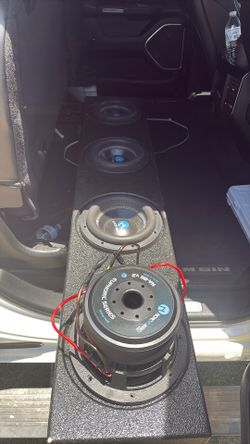 4 Car Subwoofer and the box