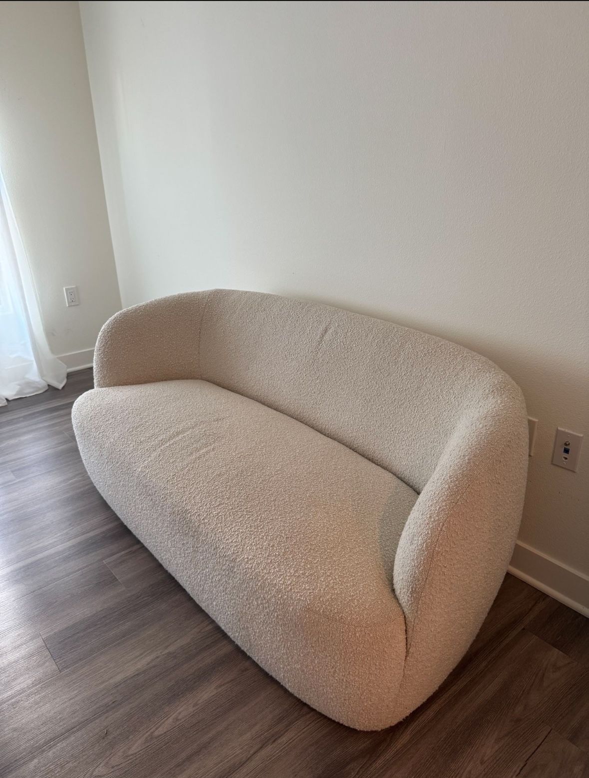 Loveseat / couch