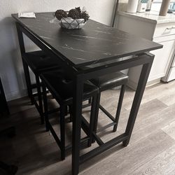 Kitchen Table And Chairs