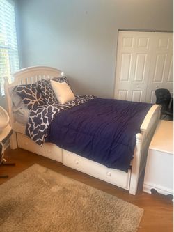 Double bed with storage drawers