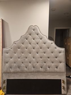 Upholstered Headboards  Queen Size  Bed