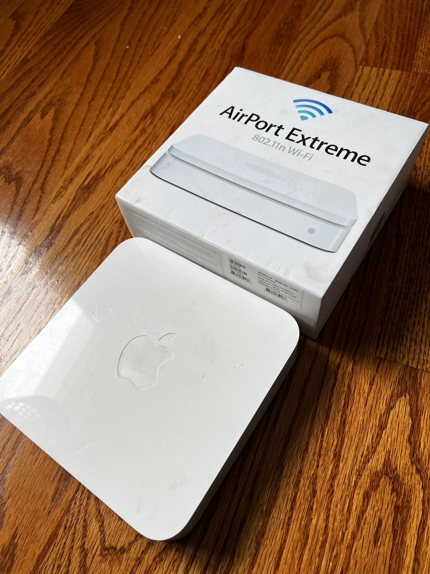 Apple AirPort Extreme Router For Sale.