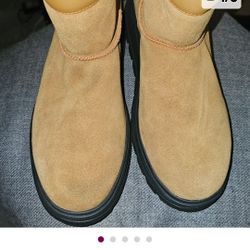 Koolaburra Tabn Suede Boots